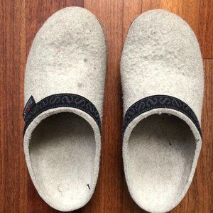 Stegmann Light Grey Felted Wool Clogs